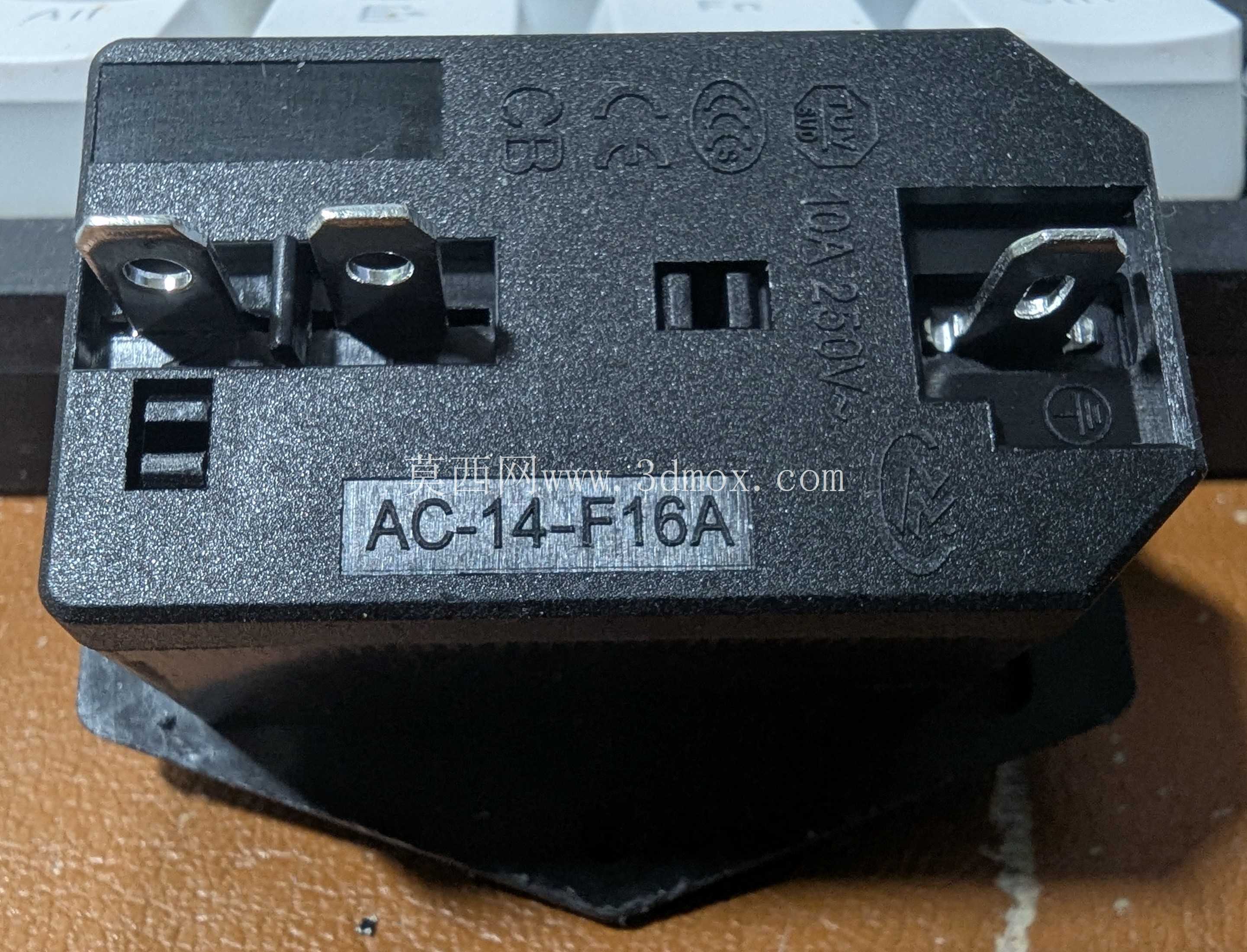 ������Դ����-����˿-���ط������ (AC-14-F16A)