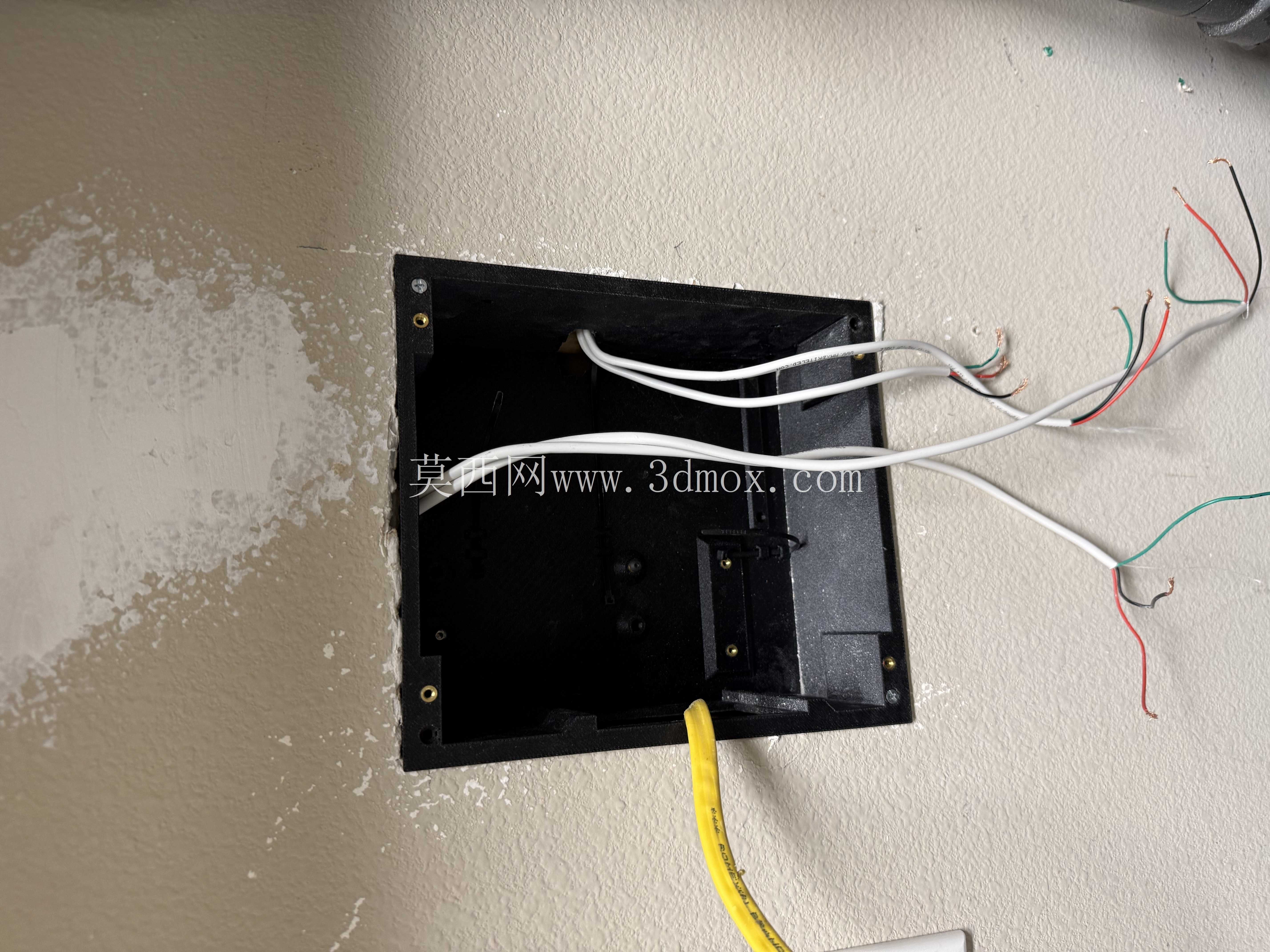 外壳 ESP32 LED 控制器和 5V 20A PSU