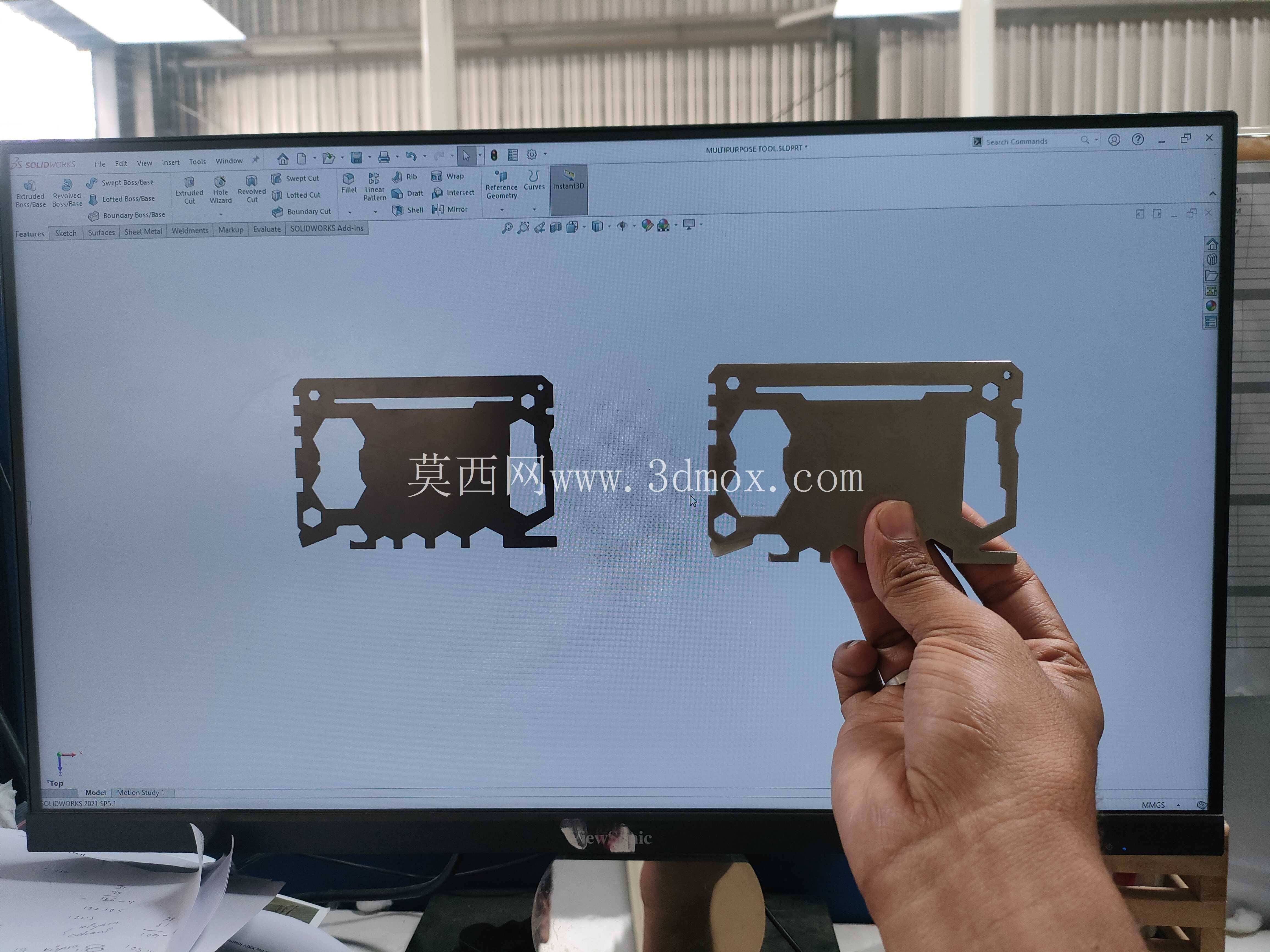 紧凑型信用卡多功能工具 - 逆向工程 | SolidWorks | 激光切割