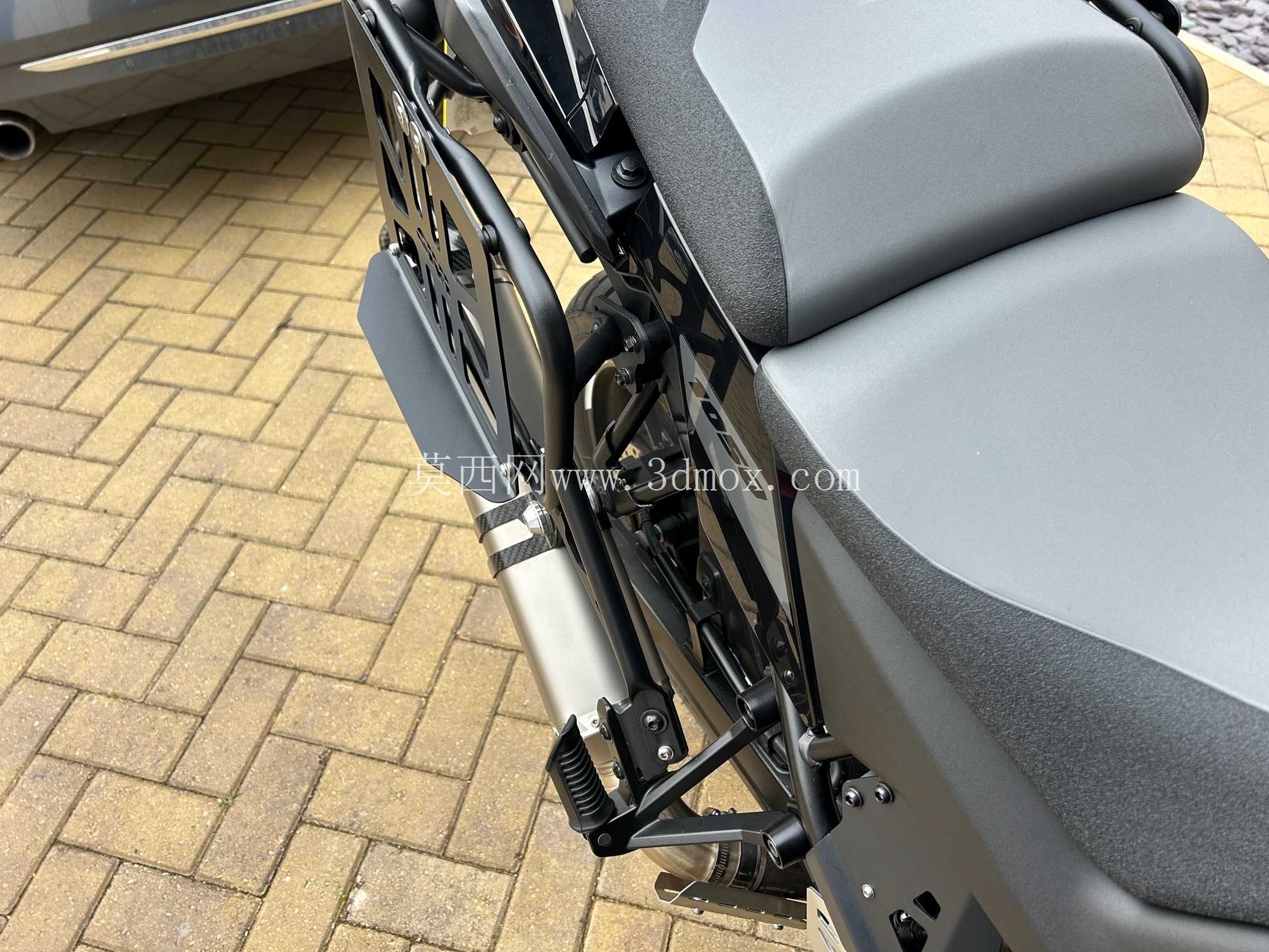 Givi Monokey Pannier ���찲װ֧��