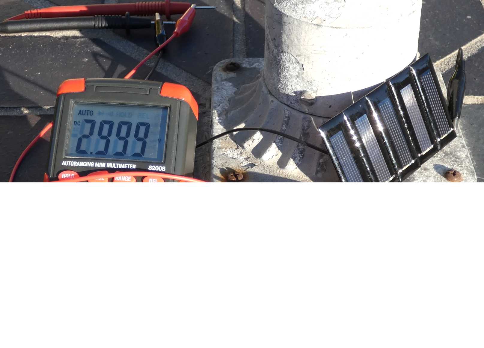 0.5V��100mA̫���ܵ�ذ庸�Ӽоߺ����