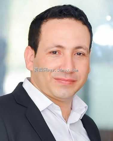 毕业设计团队:Abdelrahman Ramadan Diab工程师Ahmed Hosny工程师Nourhan Elgammal工程师Medhat Masoud Nagy工程师Kareem Mohame
