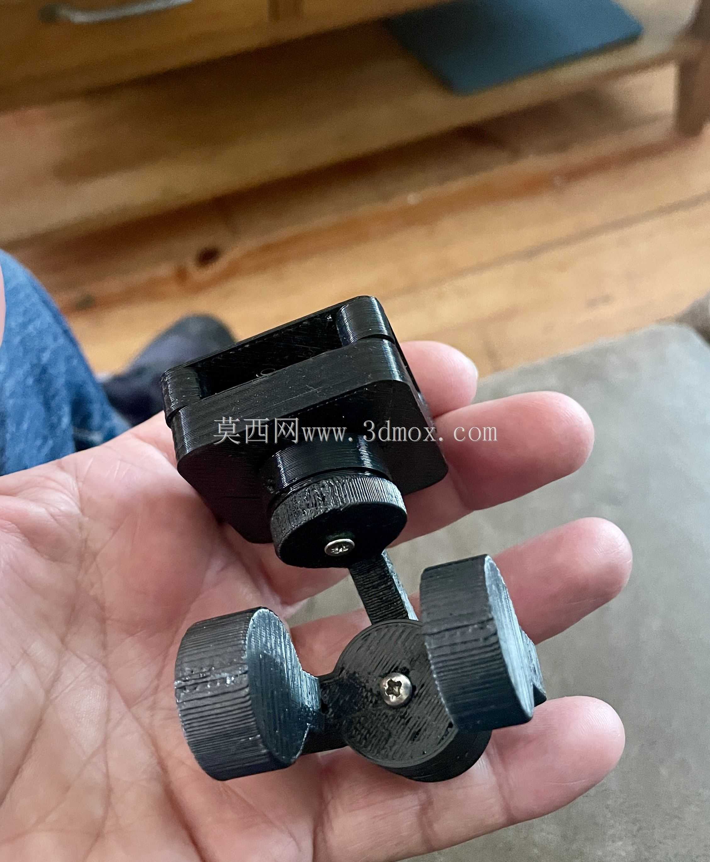 HEQ g端口万向架尺寸测试模型