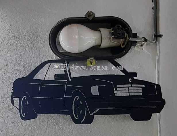 ÷����˹-����W124