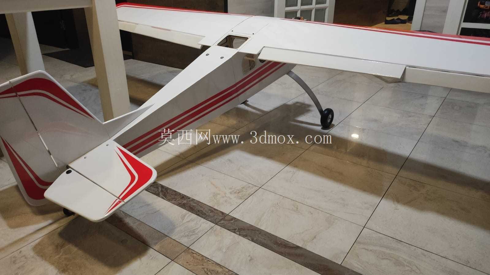 Valiant 30 cc ȼ��ң�طɻ�