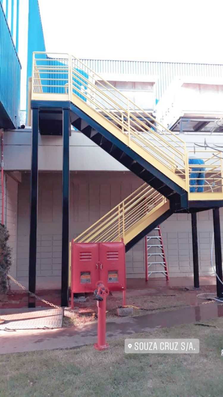 Escada Plataforma 4700mm altura