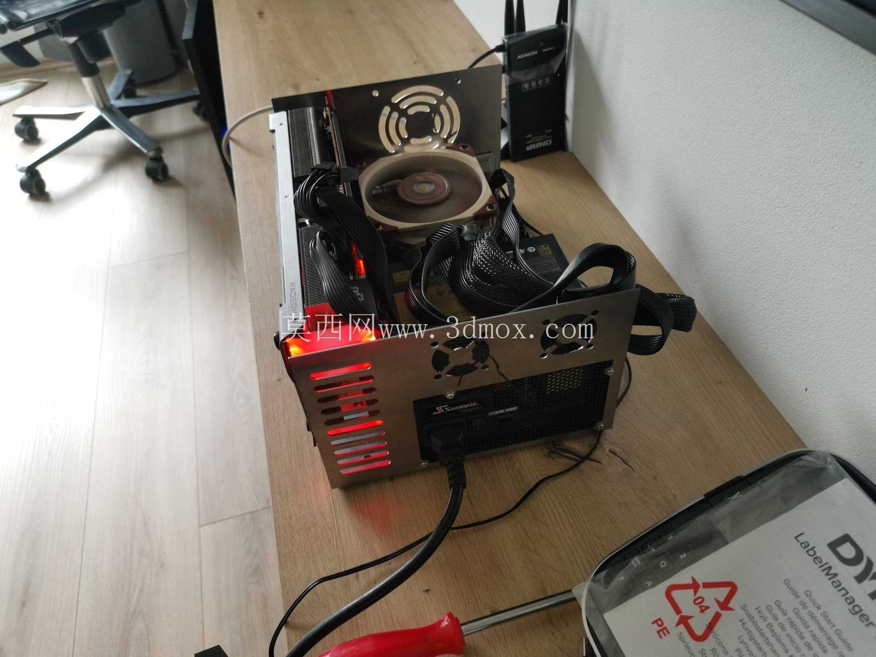 带 ATX PSU 的 PC ITX 机箱