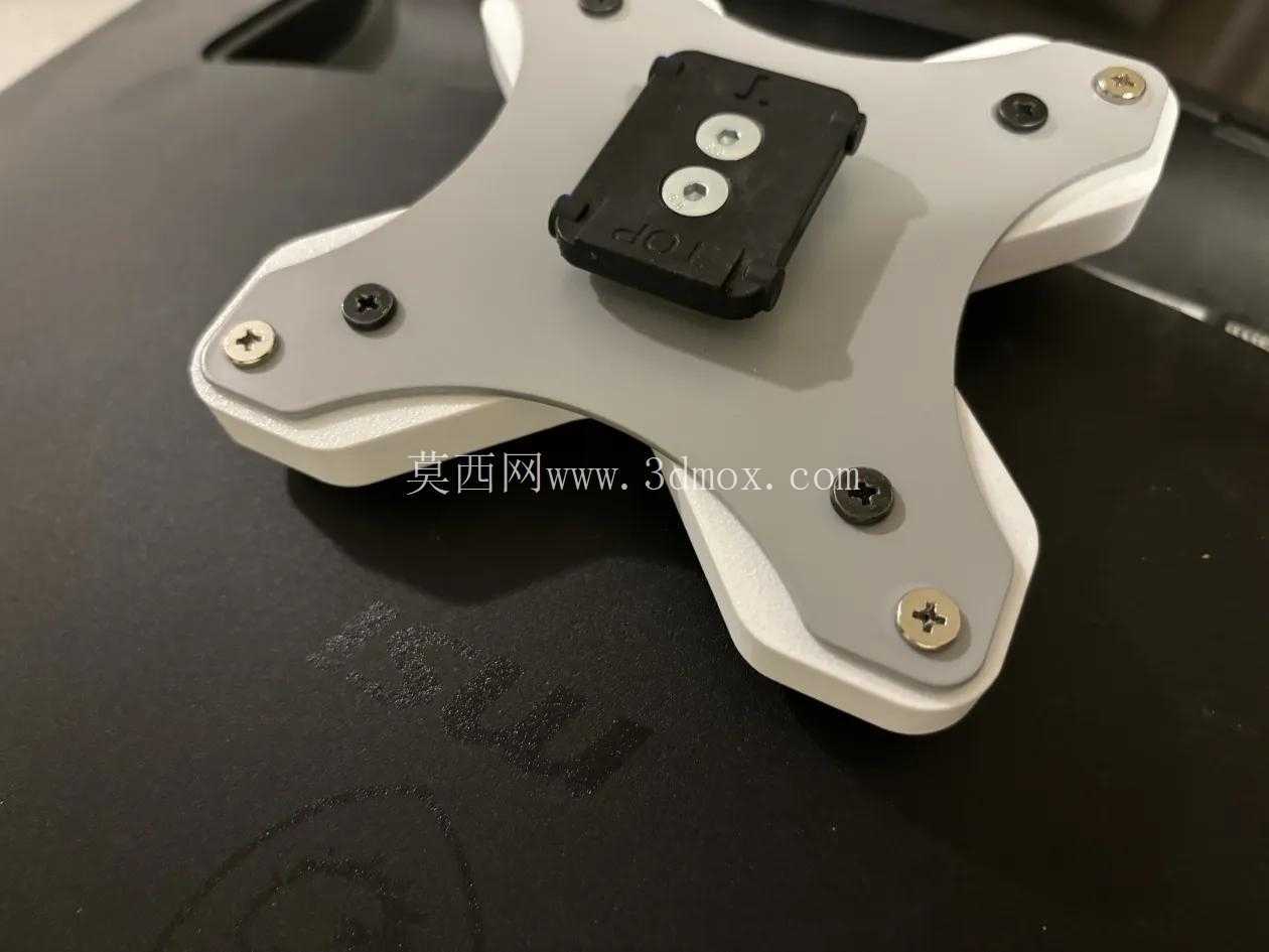 Optix G24C 显示器 vesa 安装座