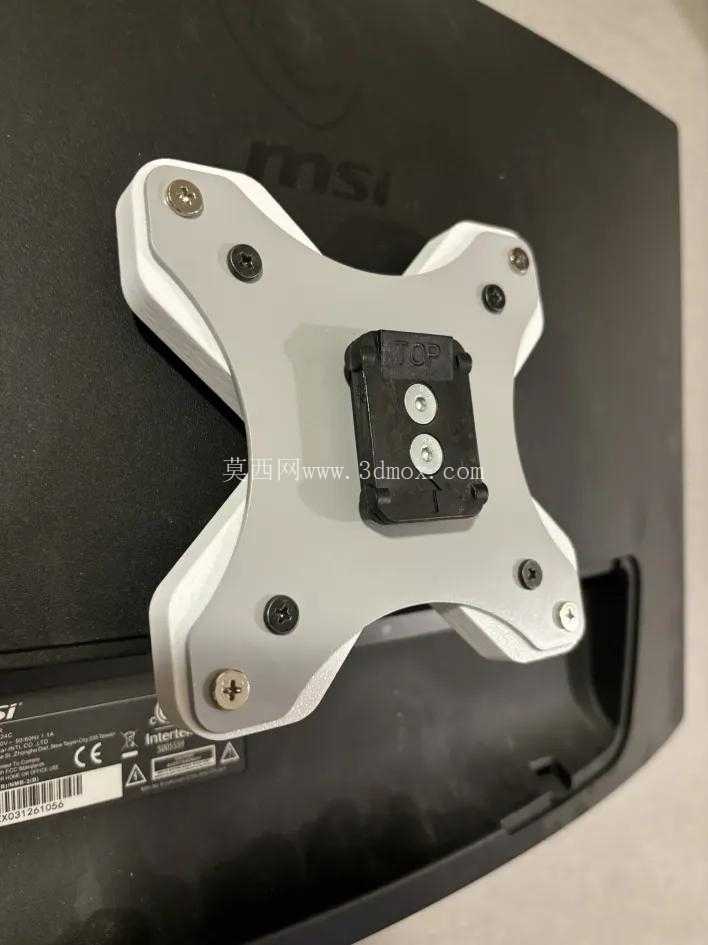 Optix G24C 显示器 vesa 安装座