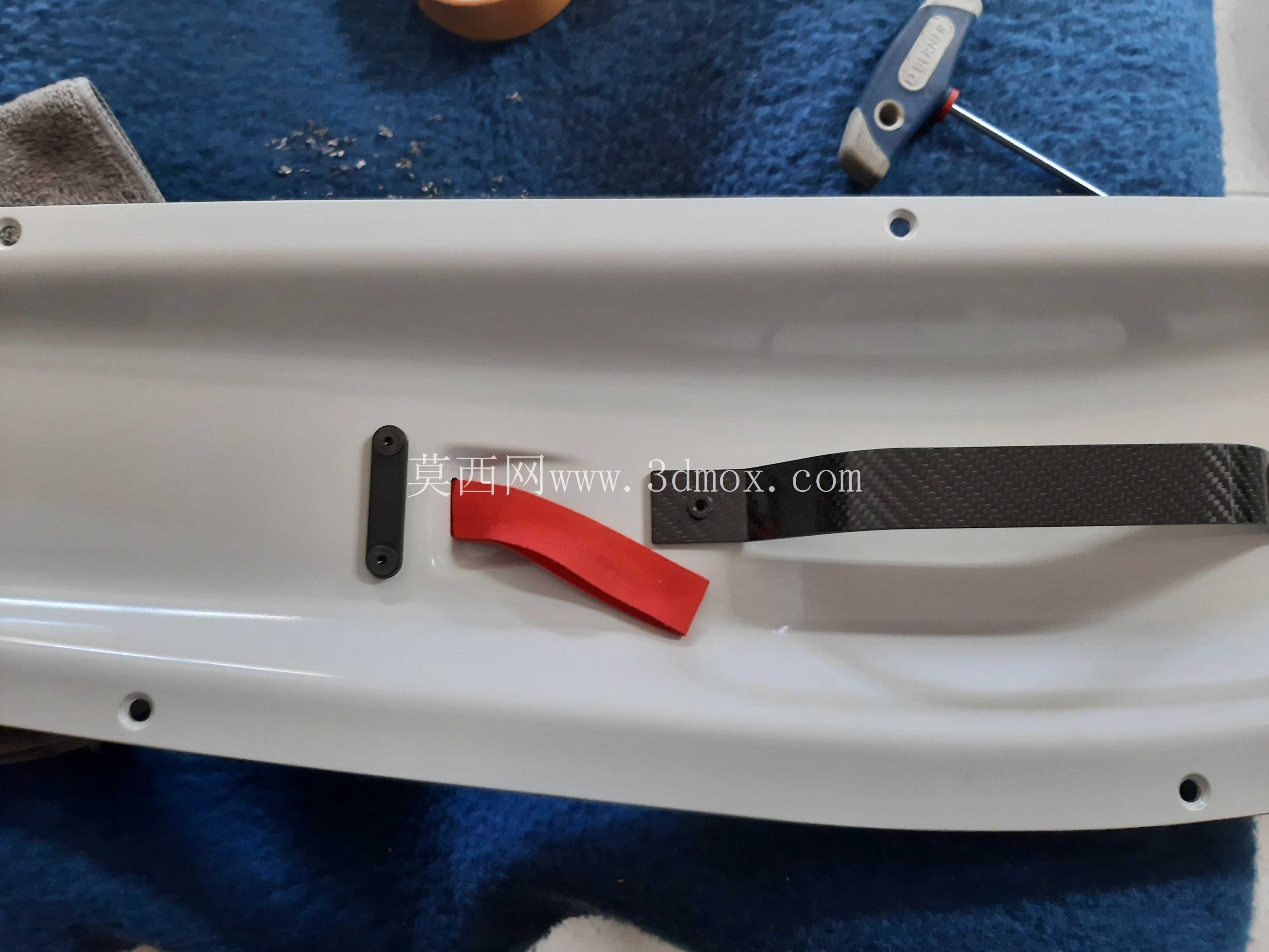 Scirocco Carbontür Innenbet?tigung