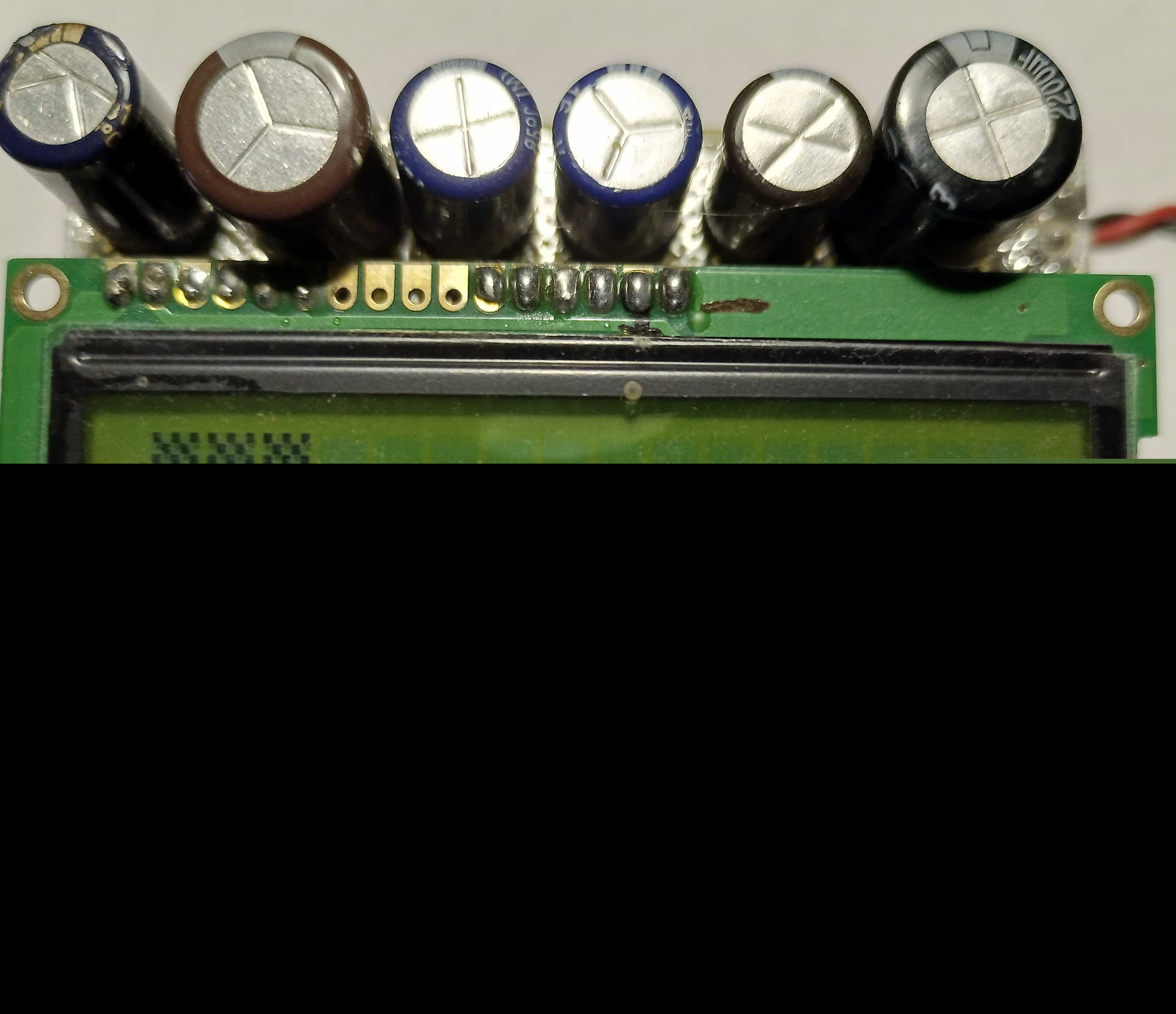 ATMEGA32 上的金属探测器“Quasar AVR”。