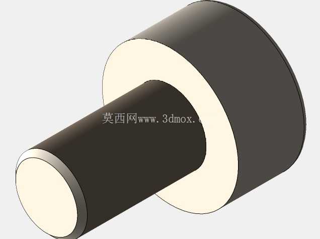 将销钉插入塑料产品
