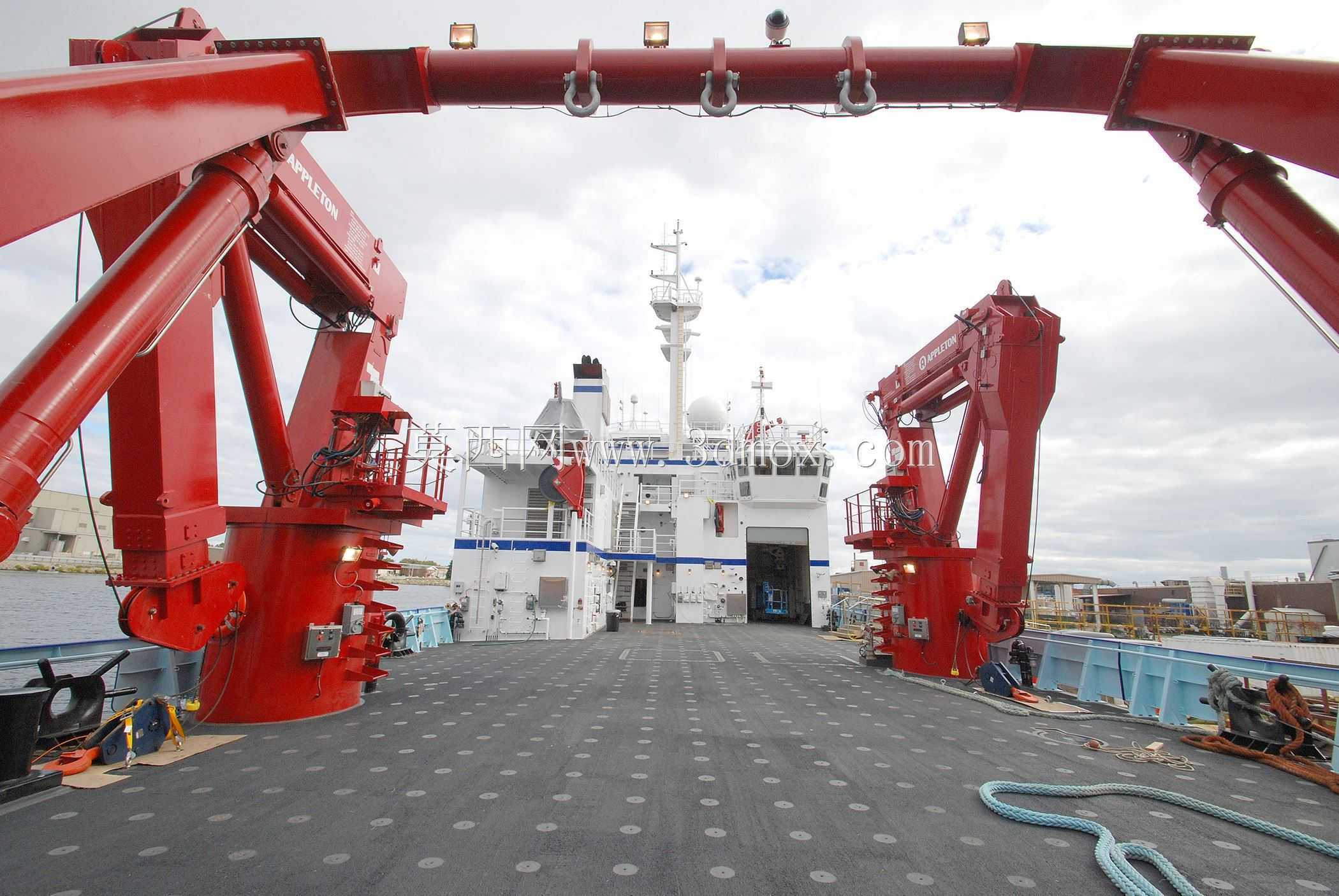 R/V sikuliq