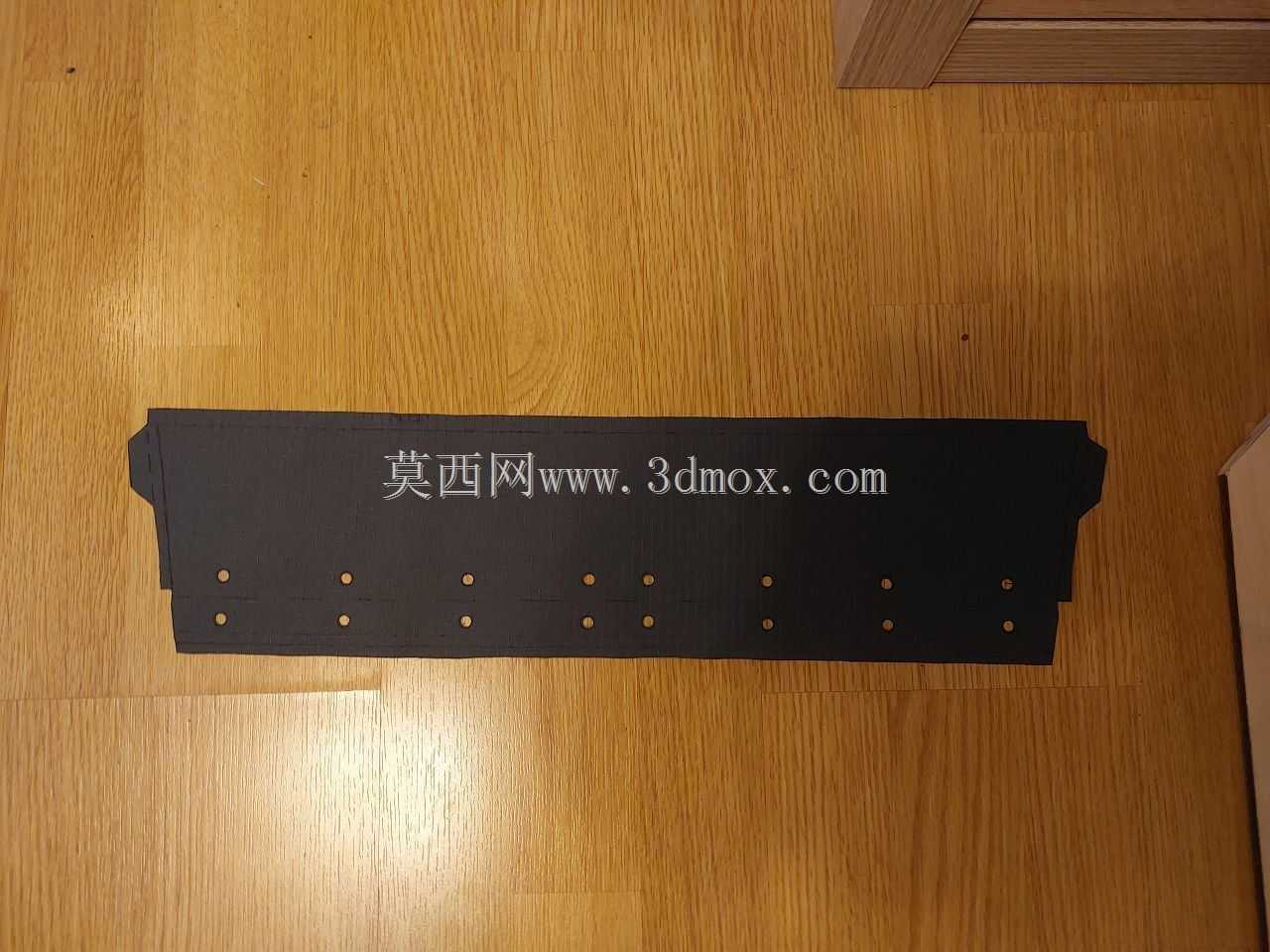 一号和二号底盘的带指袋裙
