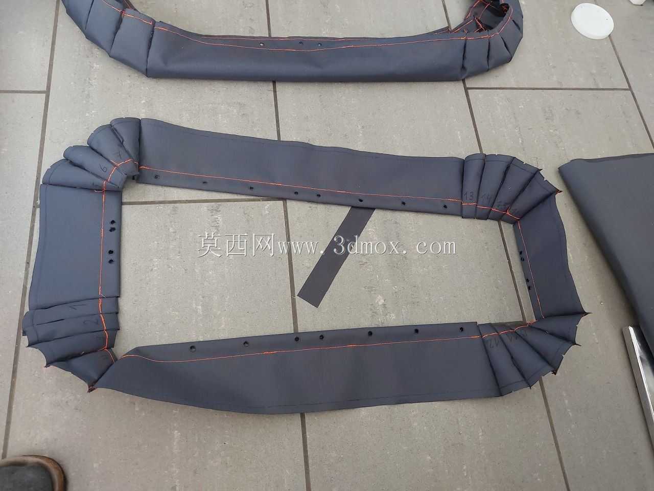 一号和二号底盘的带指袋裙