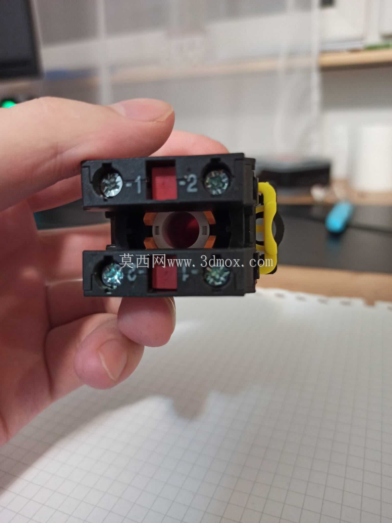 ��ͣ����230V/5A
