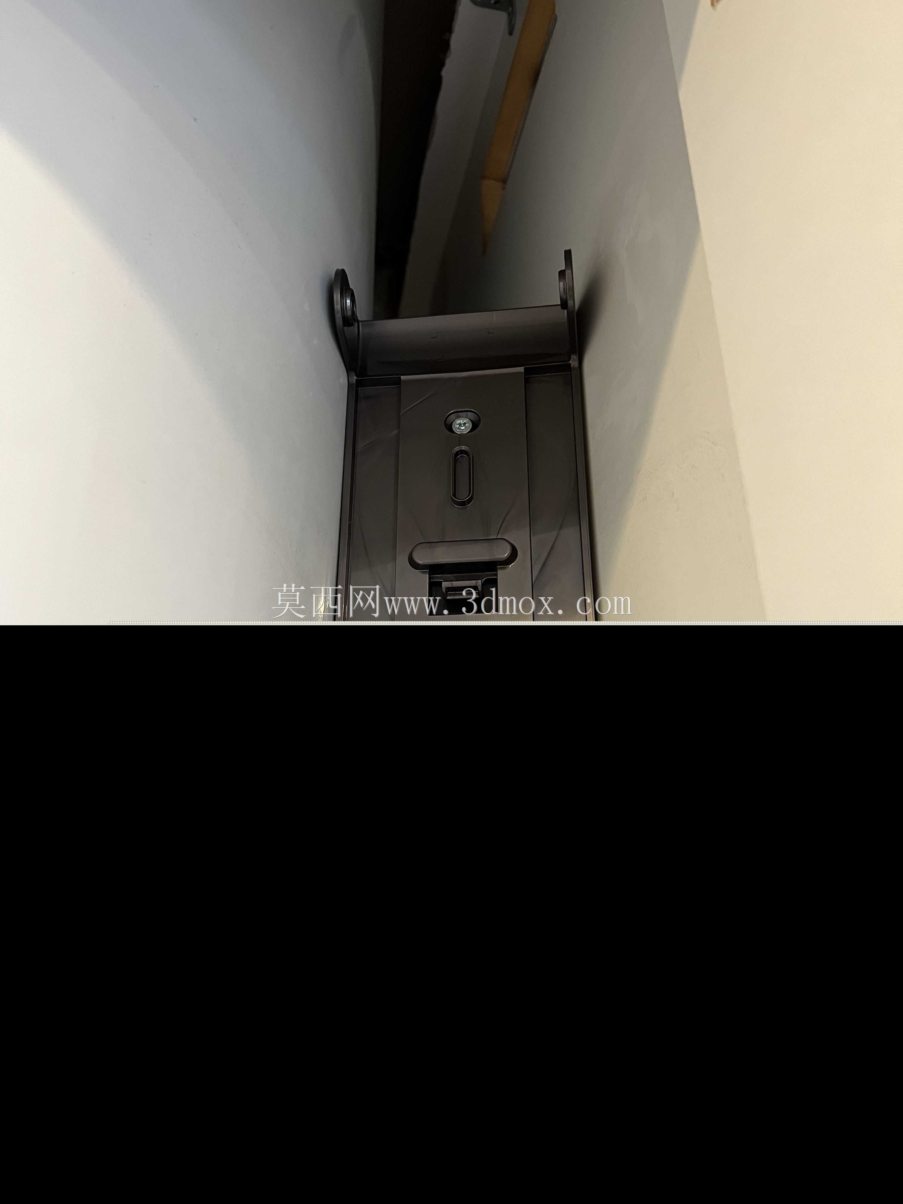 适用于 Dyson? v15 的 72 度倾斜墙壁底座