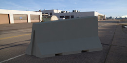 ������810mm x 610mm 