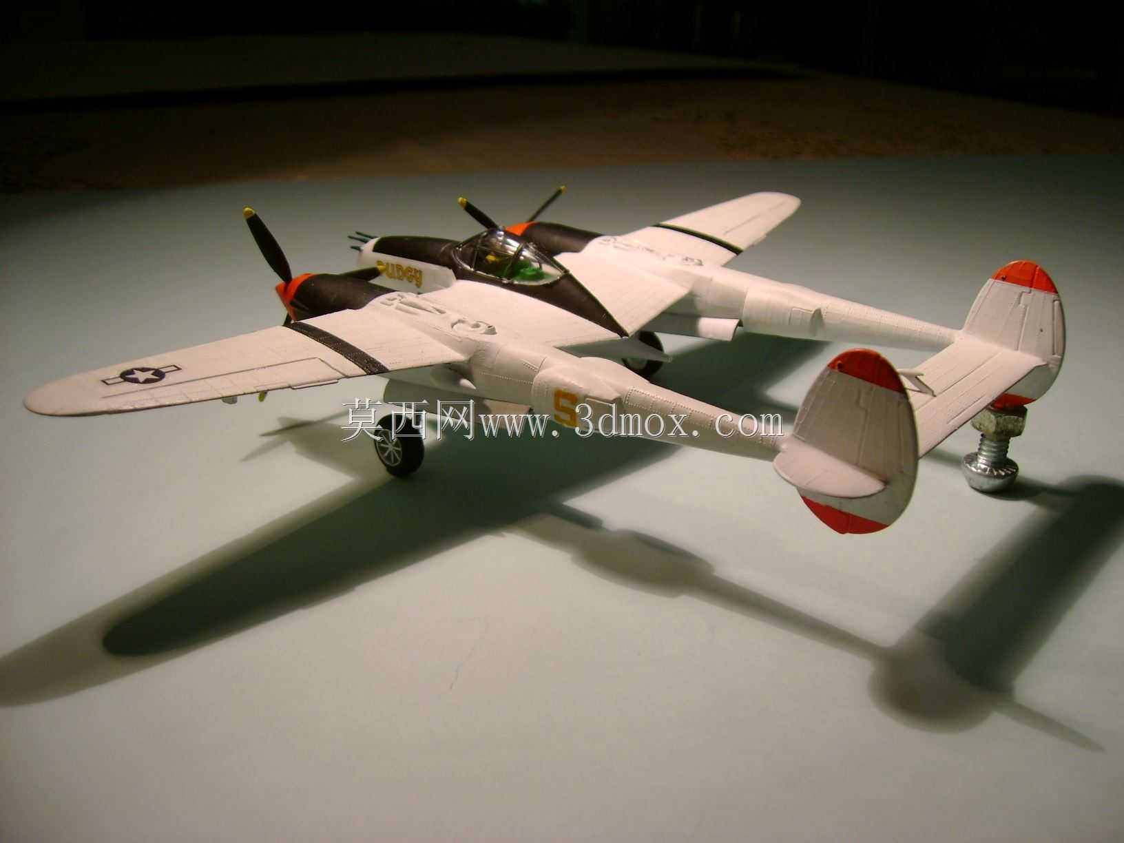 ���ϣ��P-38 F������