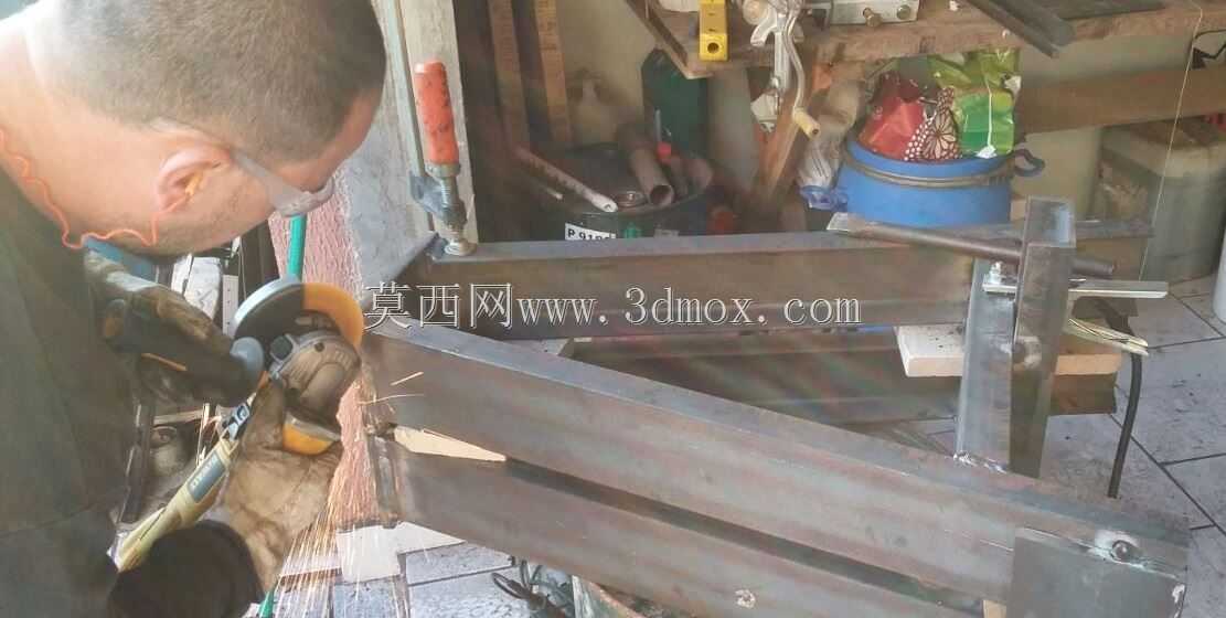用于清洁火源的旋转装置。。。