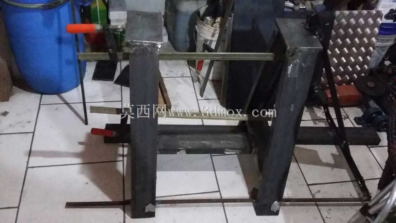 用于清洁火源的旋转装置。。。