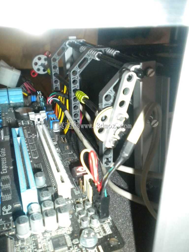 �����ڿ������е�PC/PC int��grer dans une table basse