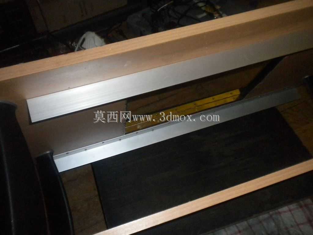 �����ڿ������е�PC/PC int��grer dans une table basse