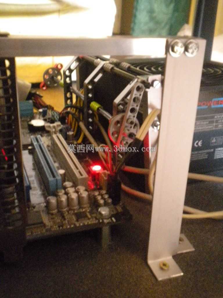 �����ڿ������е�PC/PC int��grer dans une table basse