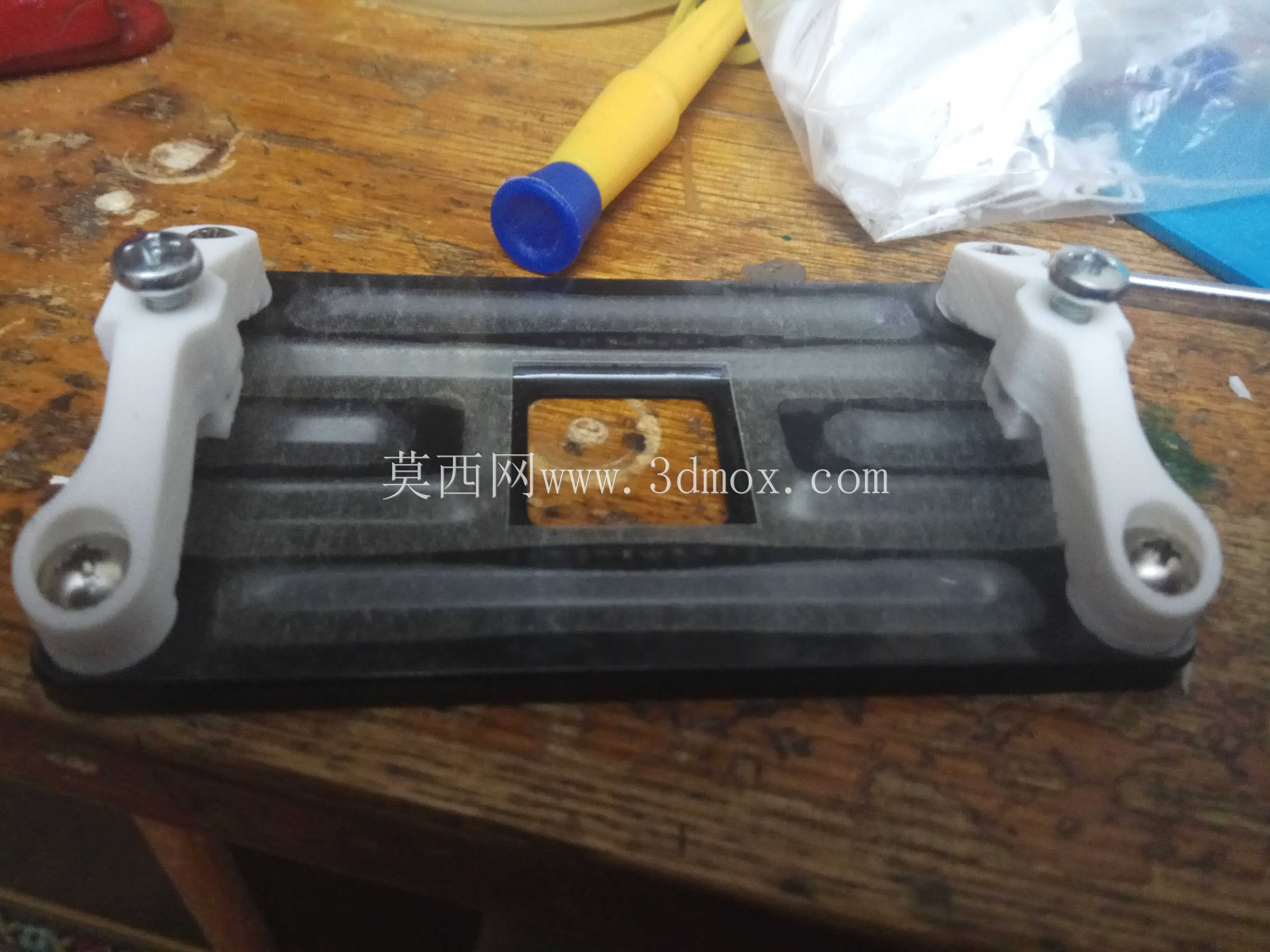 将939/754冷却器的自定义适配器连接至am2、am3、fm1或fm2插座,或更换为原始机架