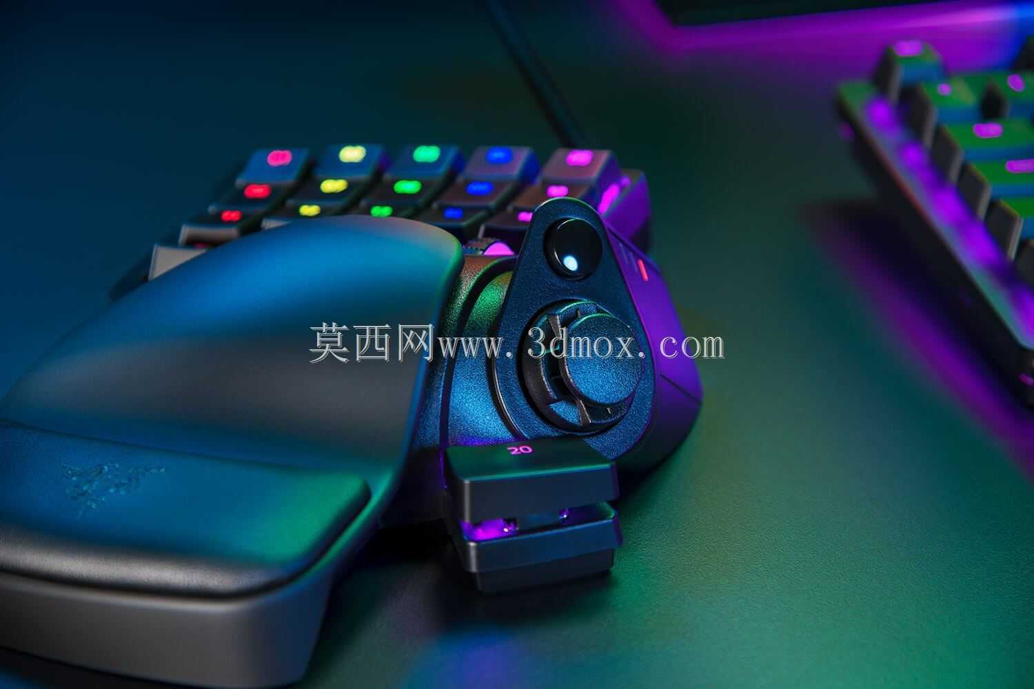 Razer Tartarus Pro键盘人体工程学操纵杆