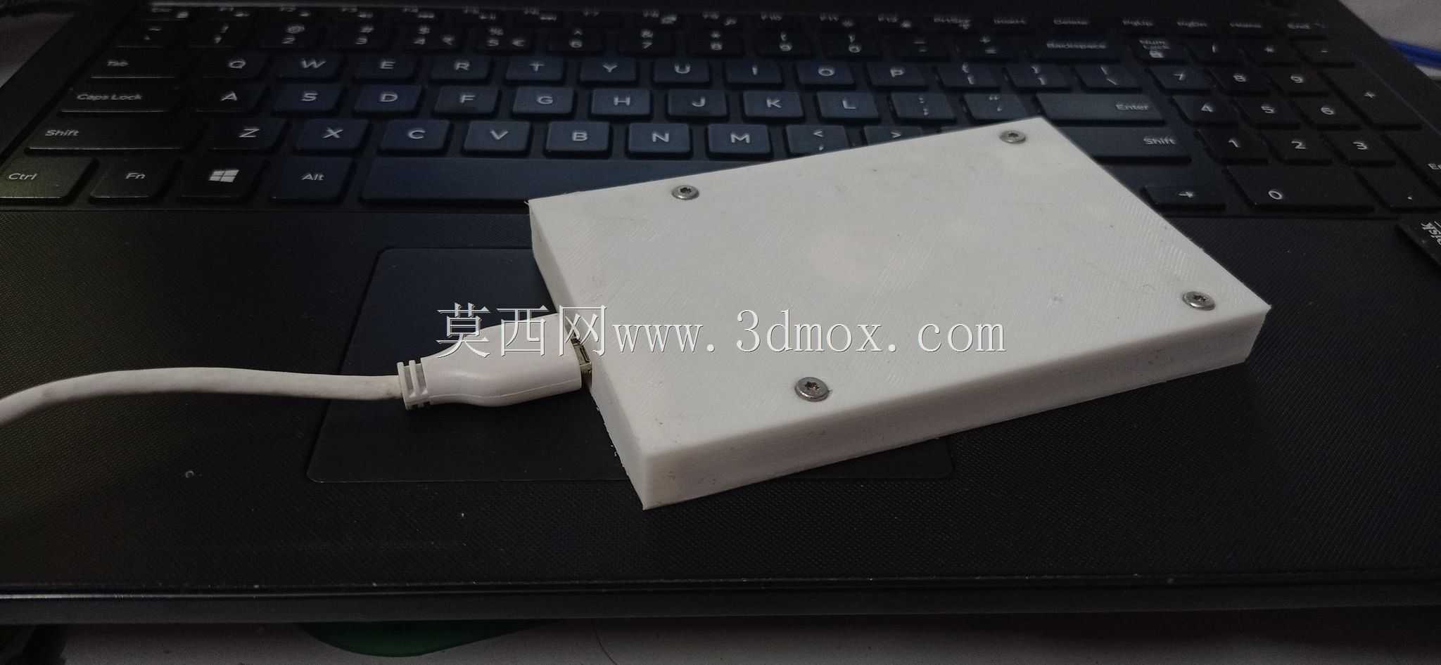 盒式硬盘驱动器2.5“