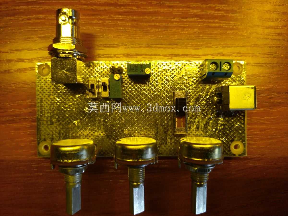 XR2206微电路上的DIY功能生成器。