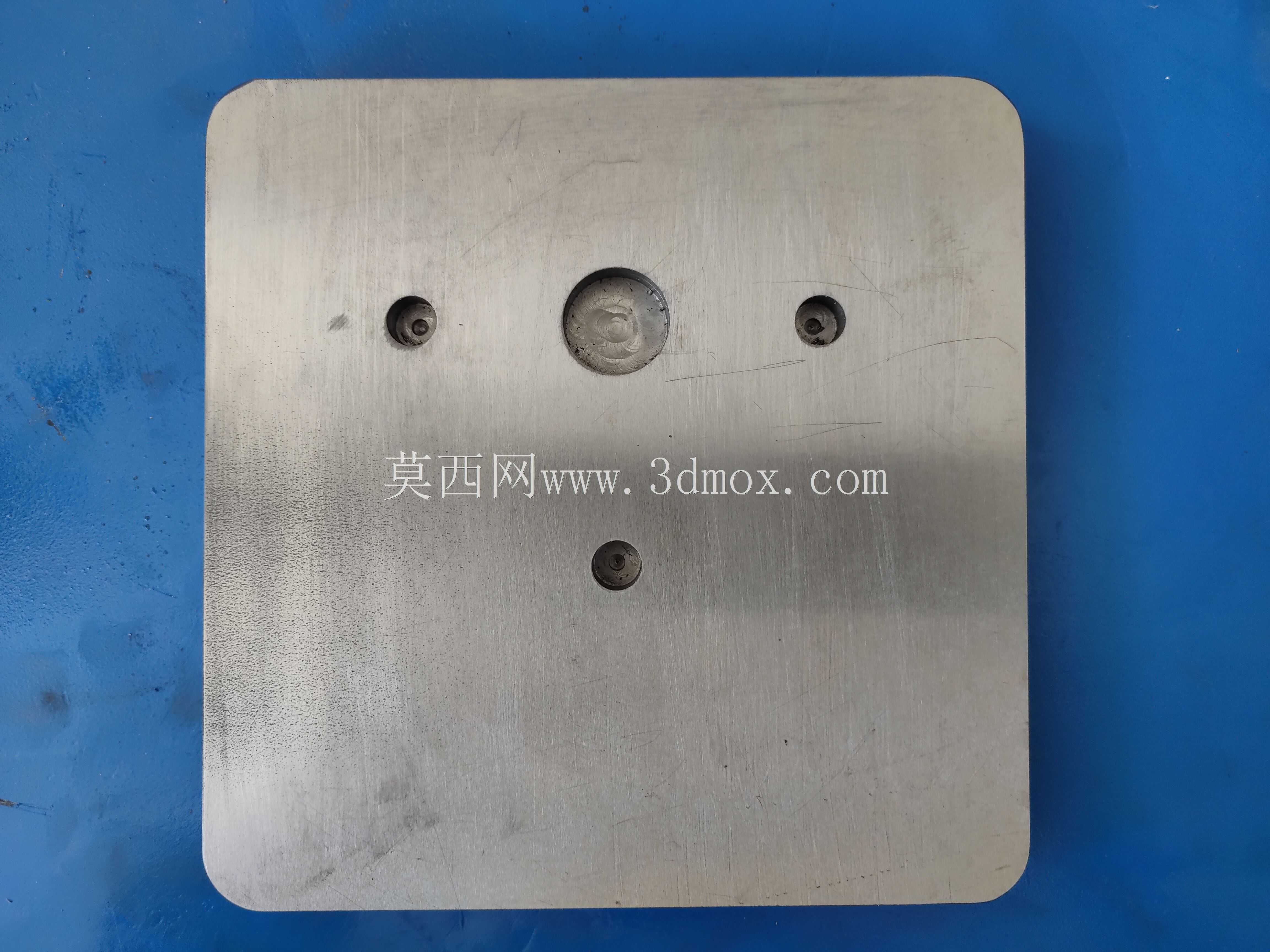用于钻孔作业的4自由度机械臂