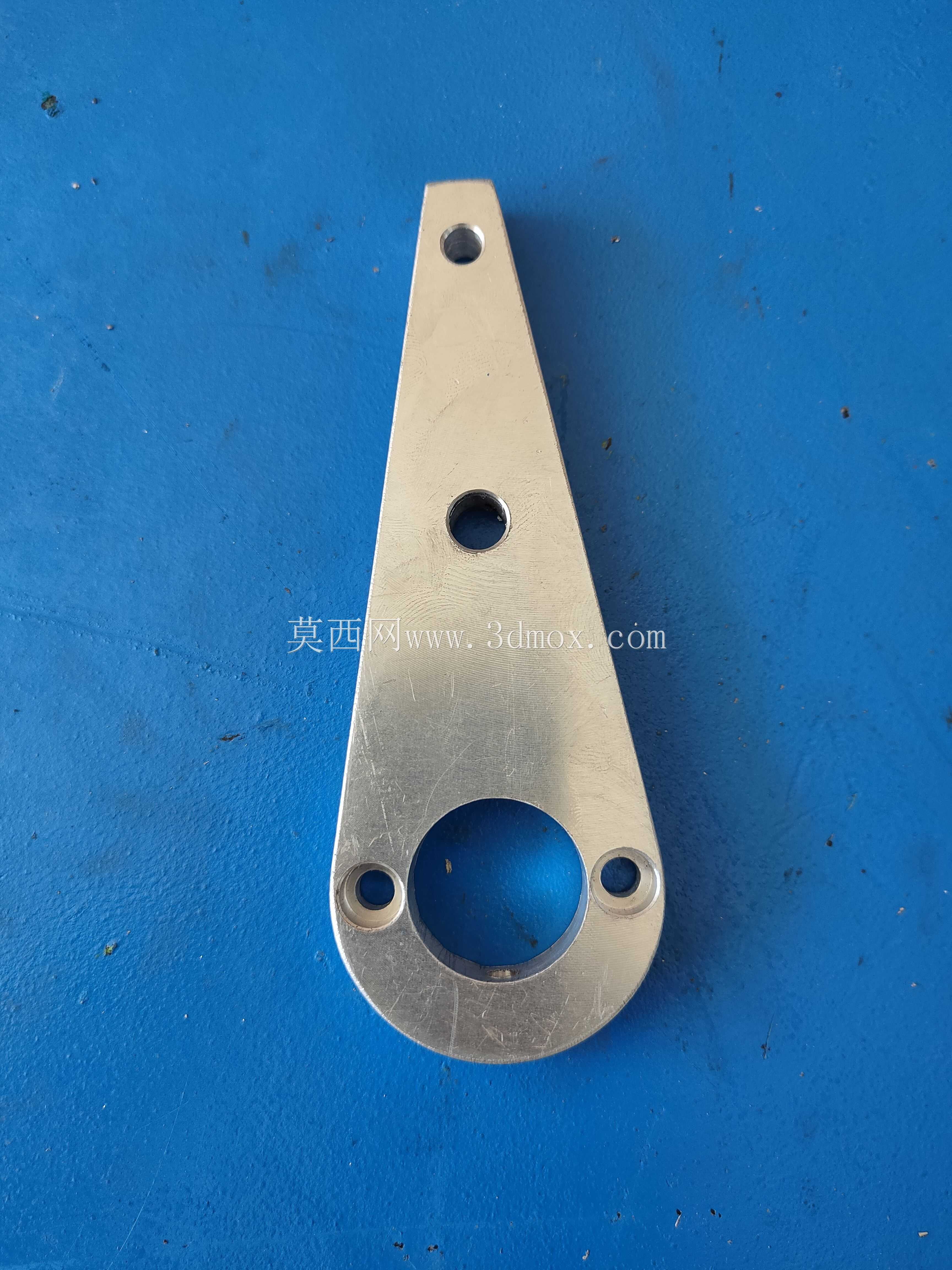 用于钻孔作业的4自由度机械臂