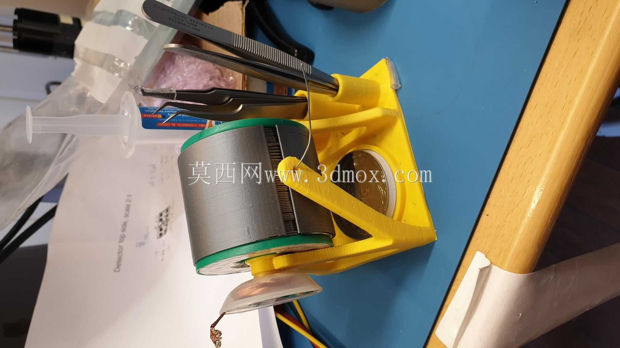焊锡丝和工具夹