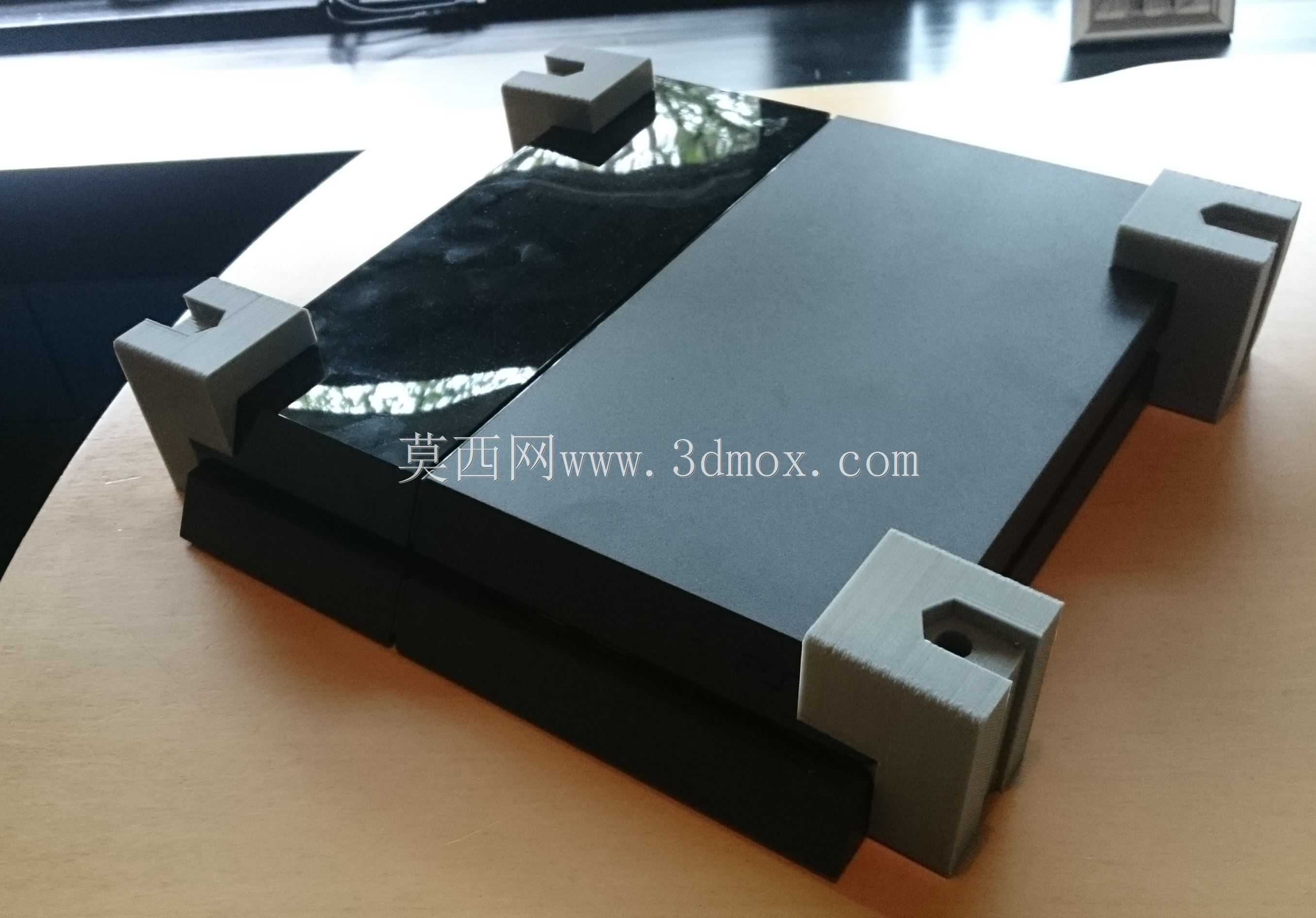 Playstation 4�����