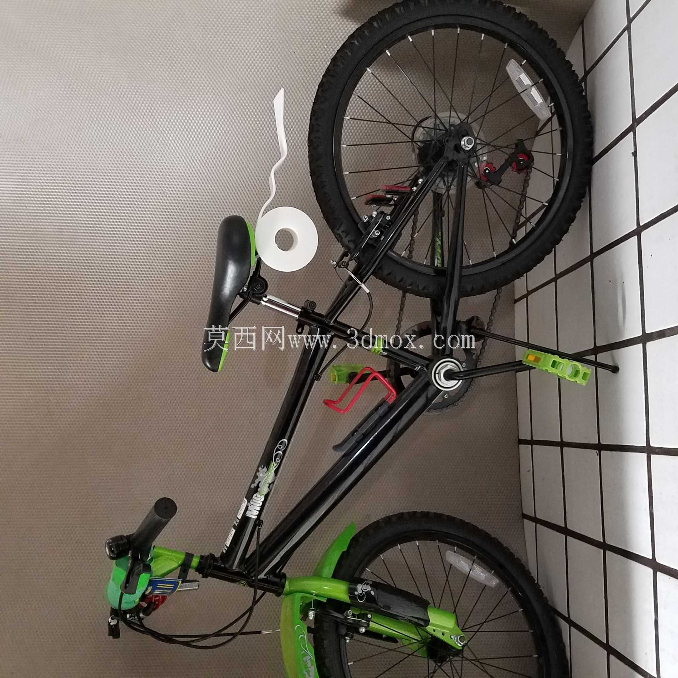 (联合国)滚滚向前