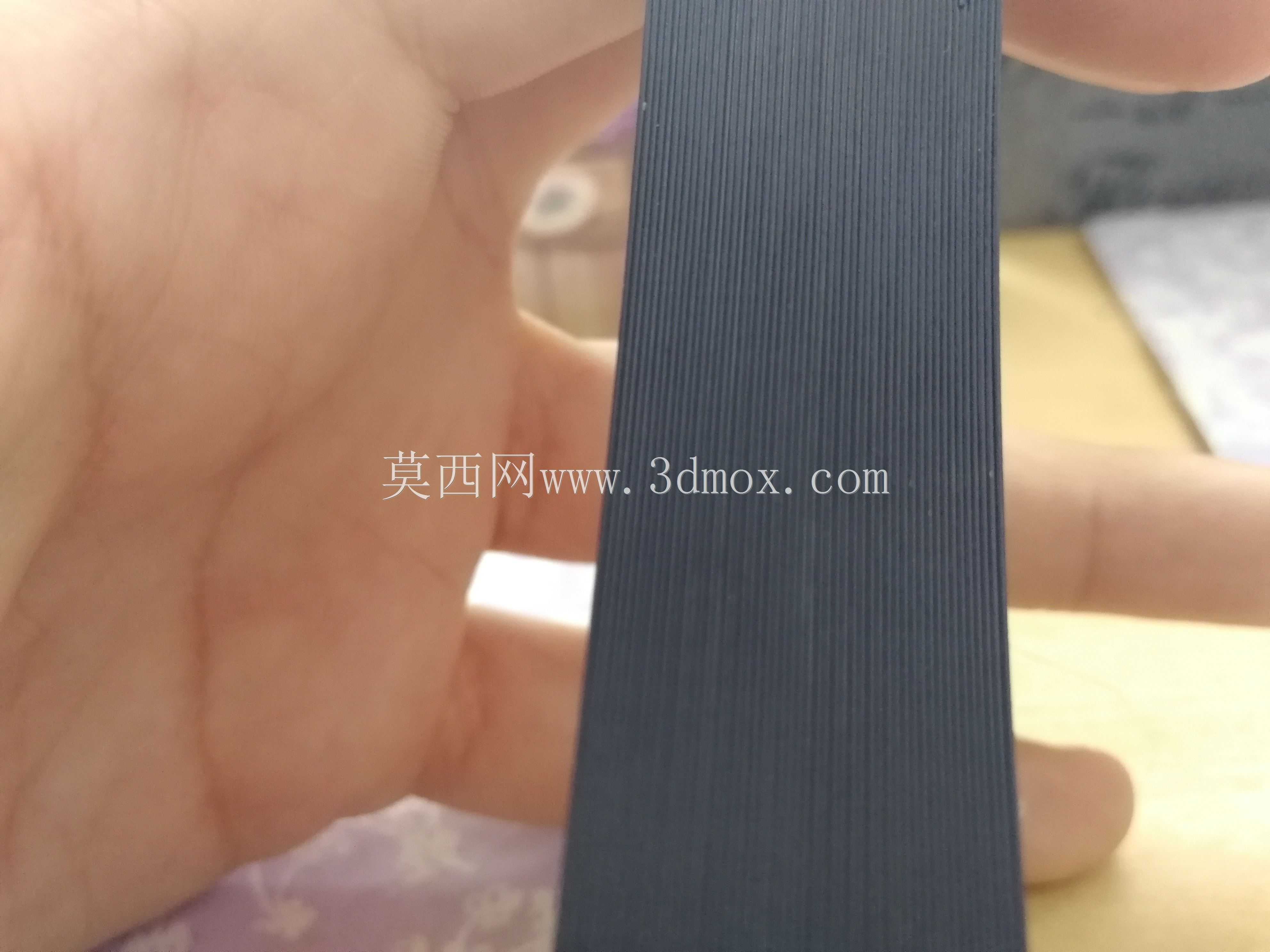 采用0.8mm喷嘴和标准A4绑定盖优化的Covid面罩保护