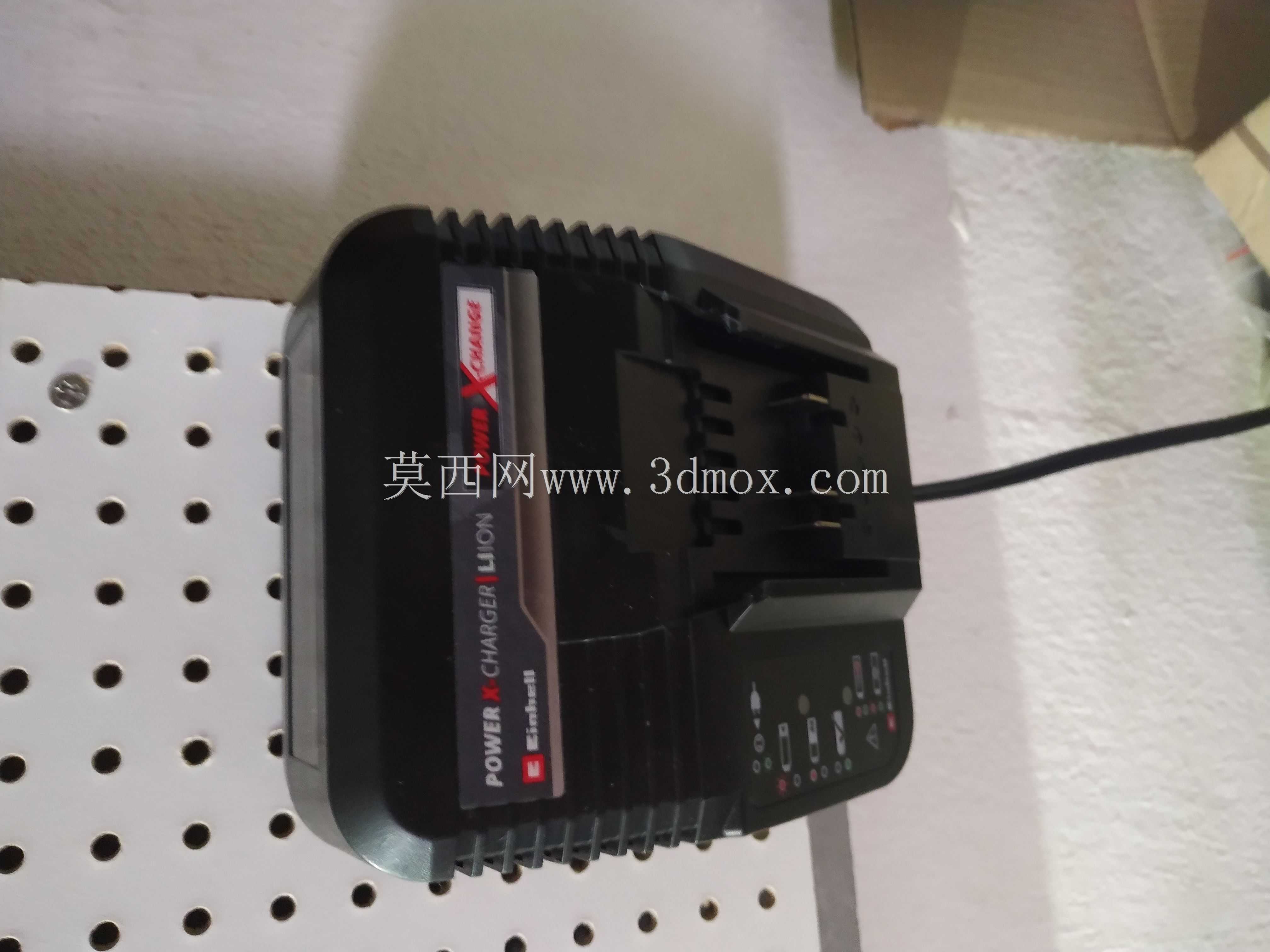 用于钉板的通用钩、盒、刀架