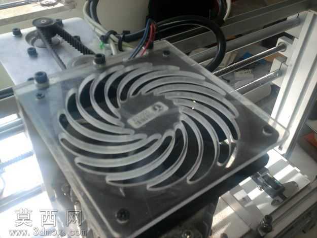 �л���ʽ������դΪ120mm���ȵ�
