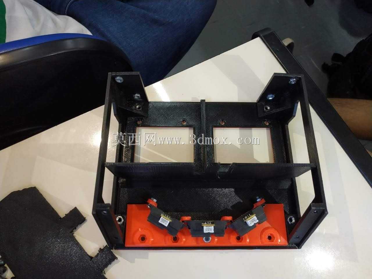 相扑机器人无刷-20x20cm-1kg(3d打印模型)