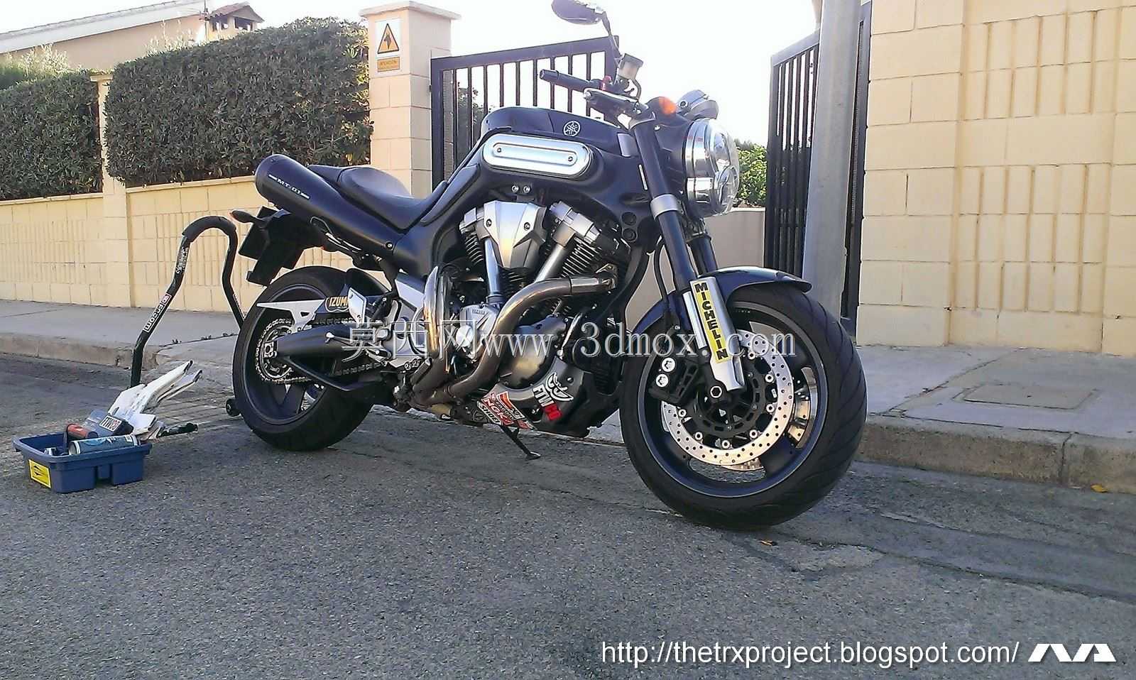 ������FZ1����+Renthal��֧�ܡ�