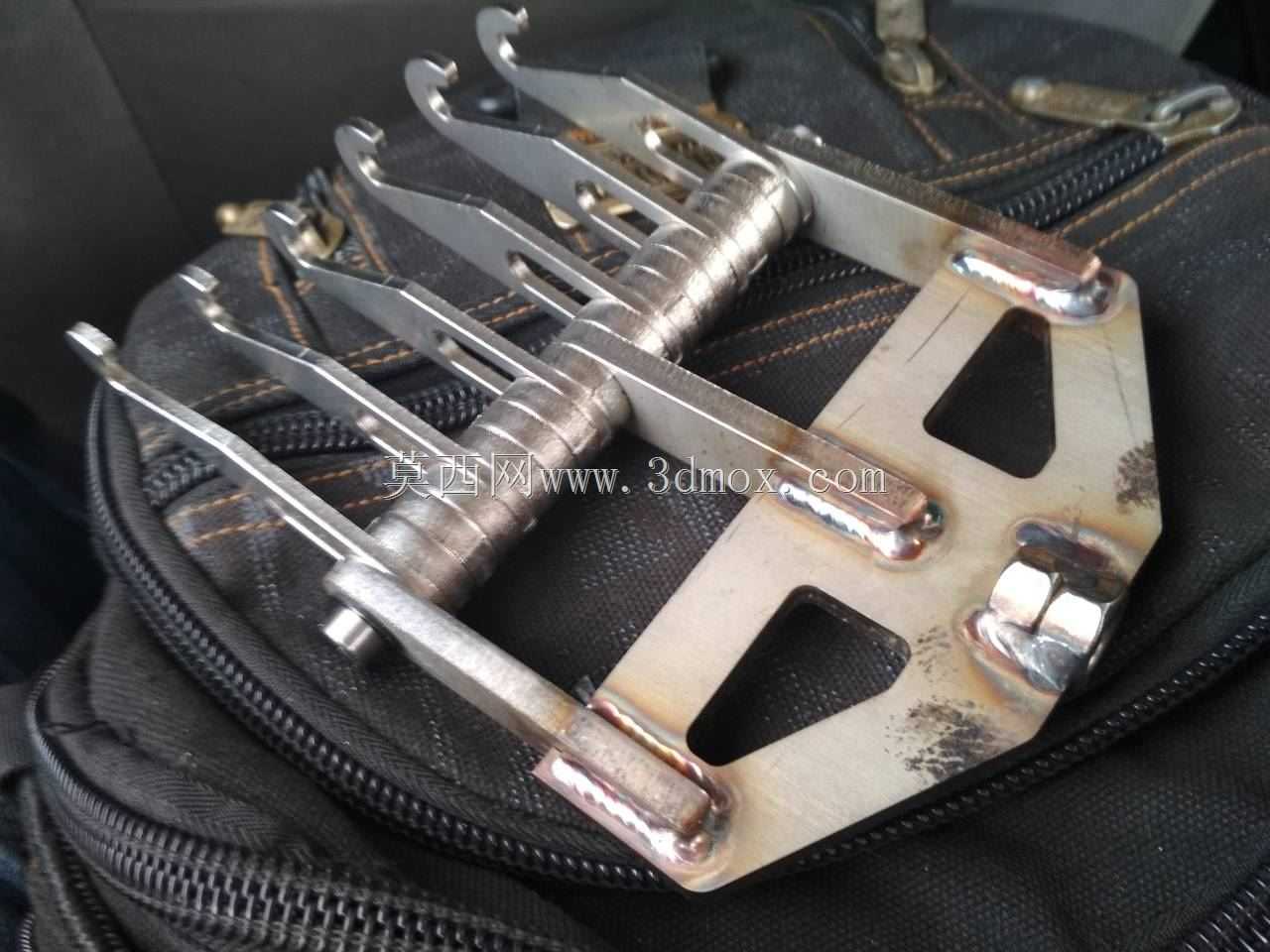 Сomb用于汽车矫直(定位仪)