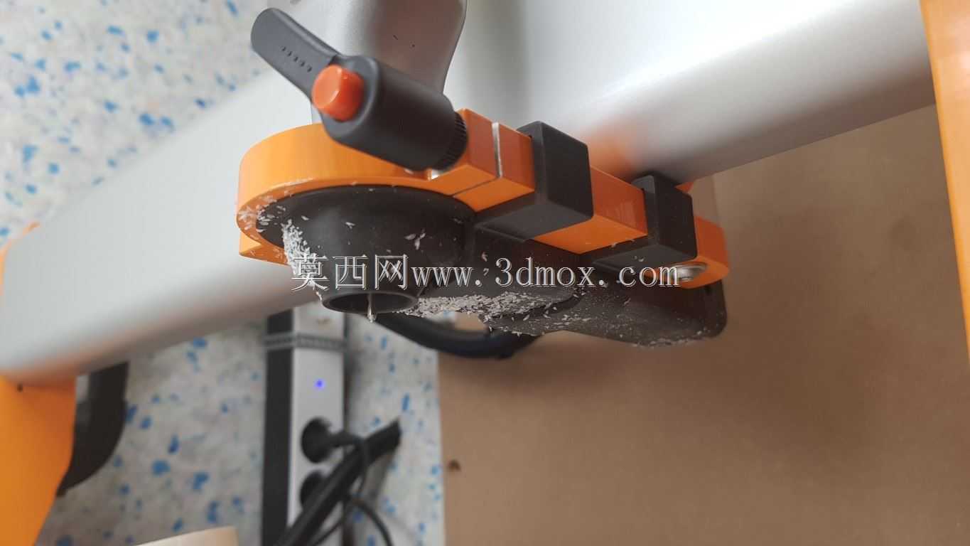 StepCraft:轻巧的排尘适配器