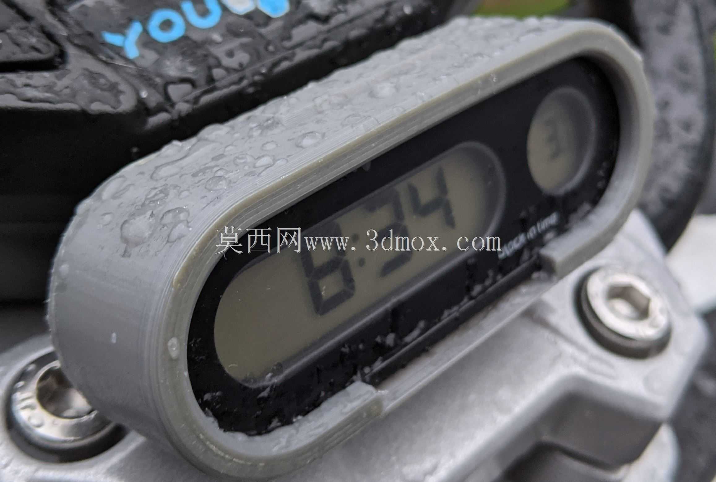 电动滑板车时钟防风雨