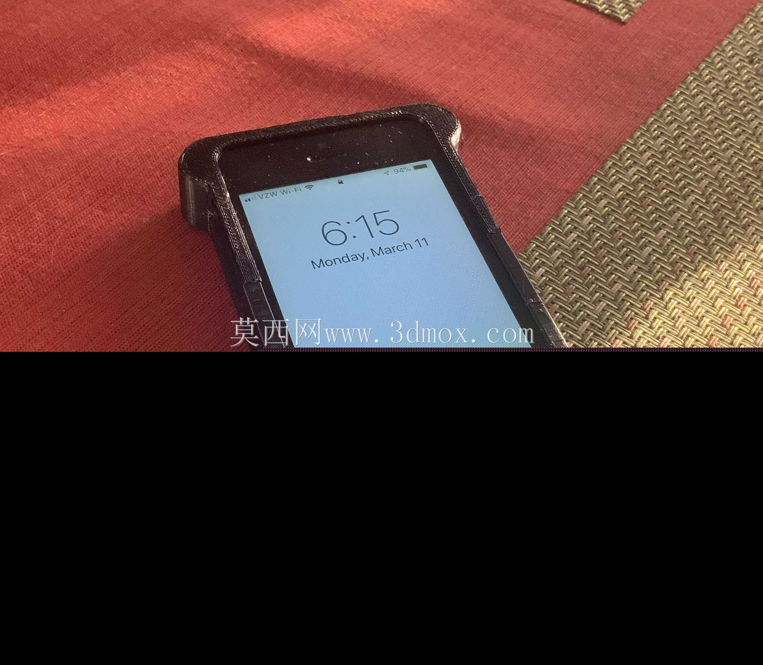 带无缝集成翻盖支架的iPhone 6 SE手机壳