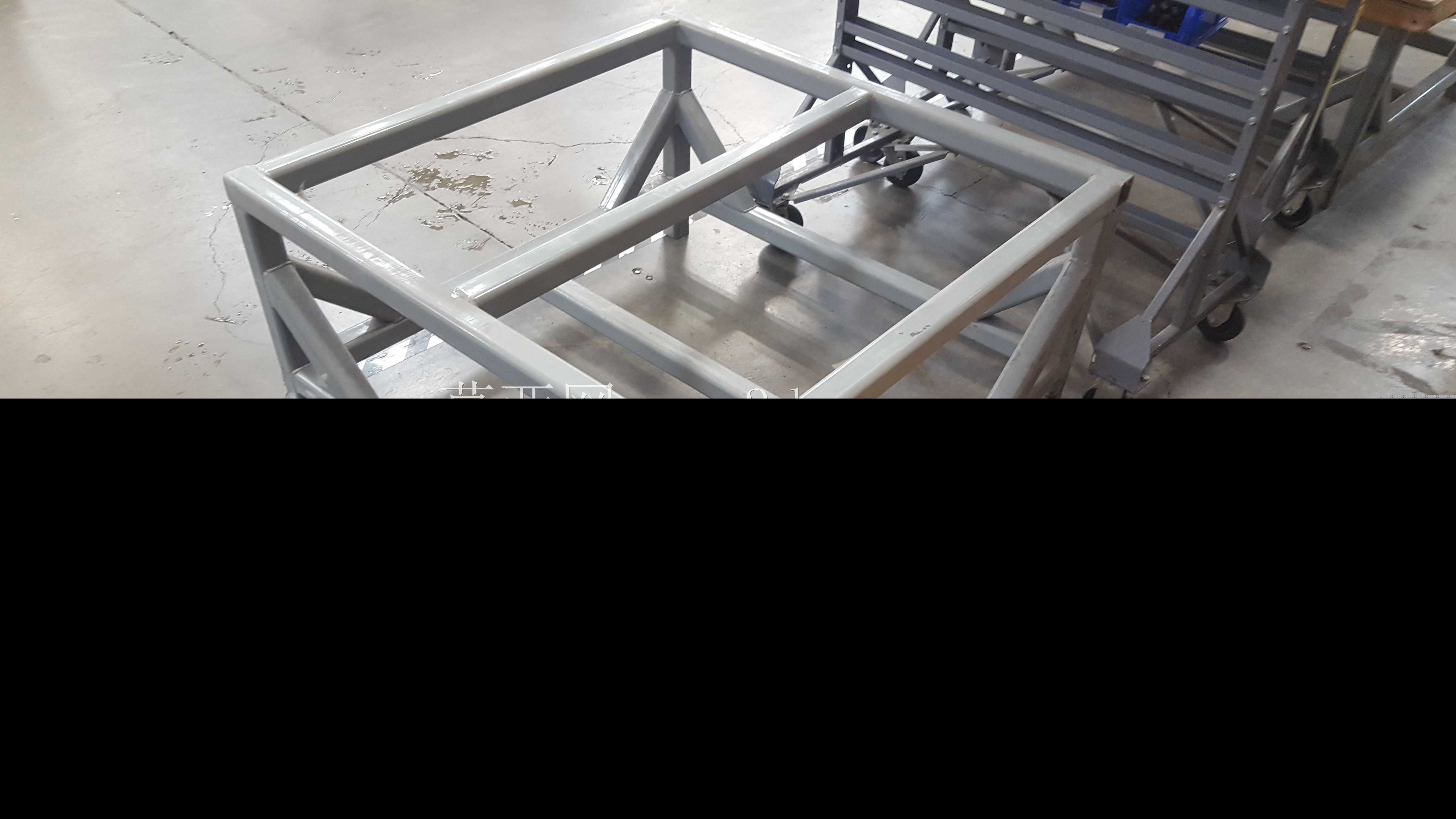 托盘工作台