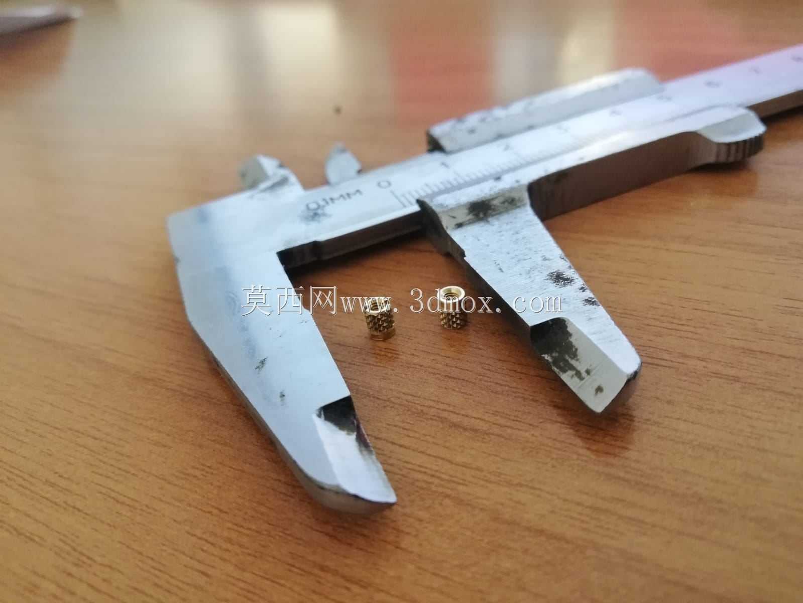插入Zigrina至M2X4_压锁