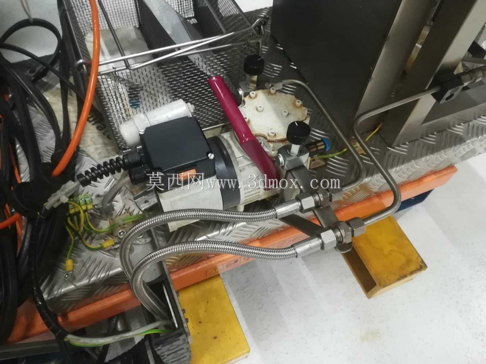 轴承零件真空清洗站