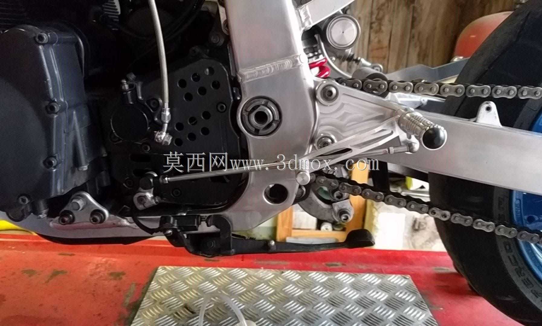 Platine Arri��re Support S��lector de Vitesse 1100 GSXR